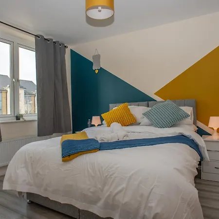 Cosy, Modern Home In Kent, Sleeps 8, Free Parking, 17Min Train To Central London Northfleet Exterior photo