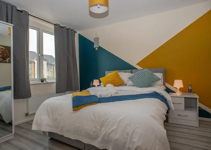 Cosy, Modern Home In Kent, Sleeps 8, Free Parking, 17Min Train To Central London