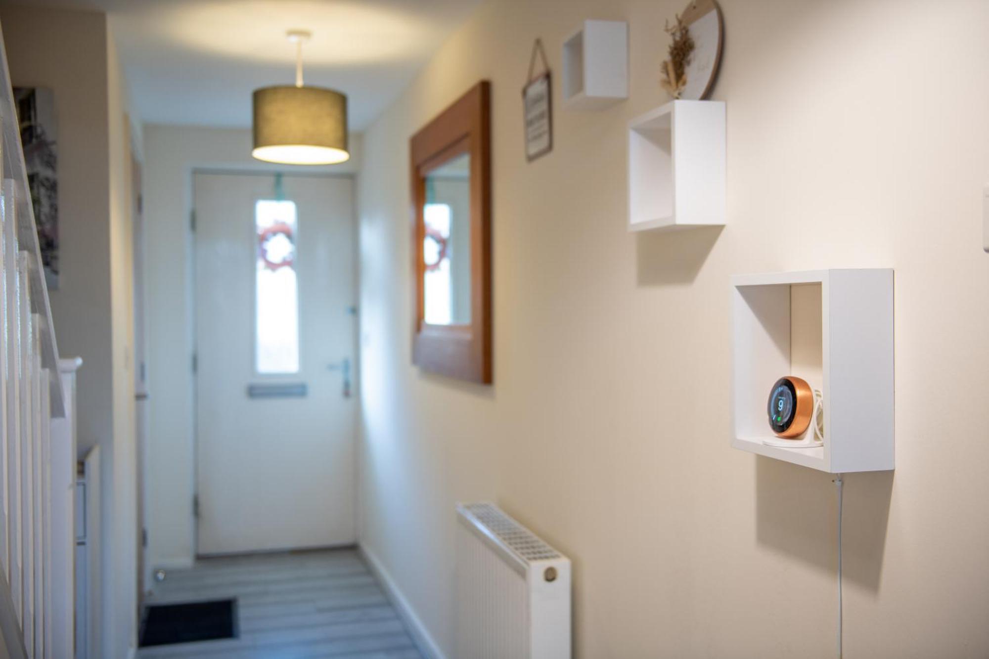 Holiday home Cosy, Modern In Kent, Sleeps 8, Free Parking, 17min Train To London Northfleet