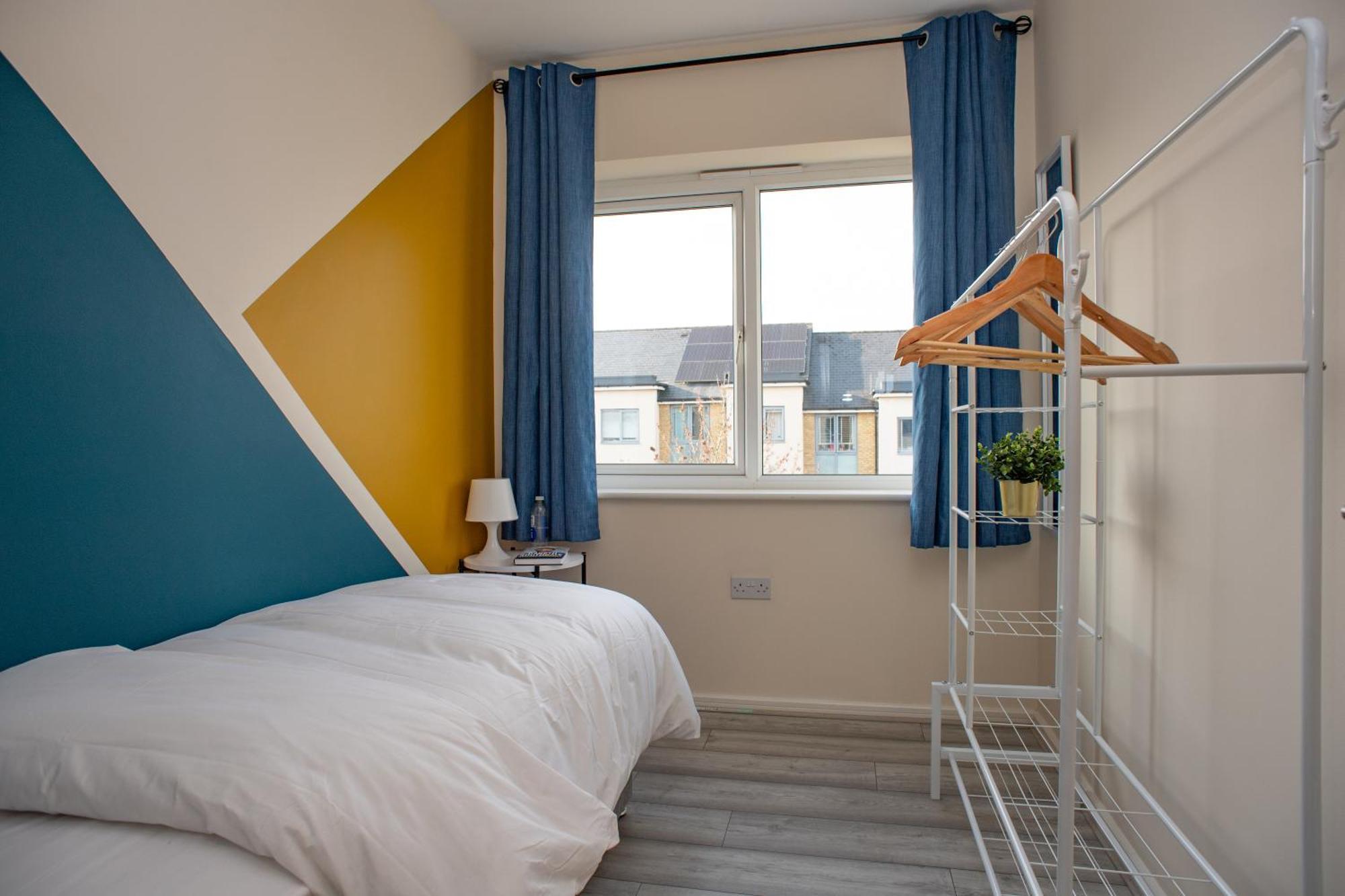 Cosy, Modern In Kent, Sleeps 8, Free Parking, 17min Train To London Northfleet